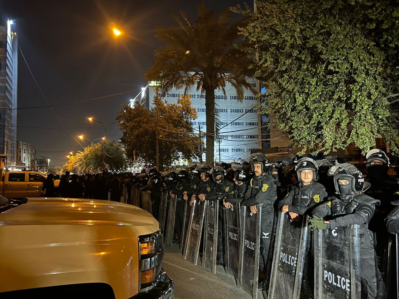 Bağdat'ta Kürdistan Demokrat Parti binası ateşe verildi 2