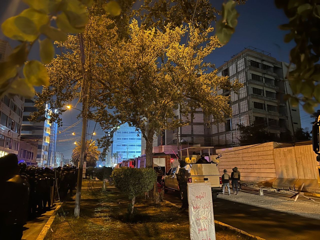 Bağdat'ta Kürdistan Demokrat Parti binası ateşe verildi 6