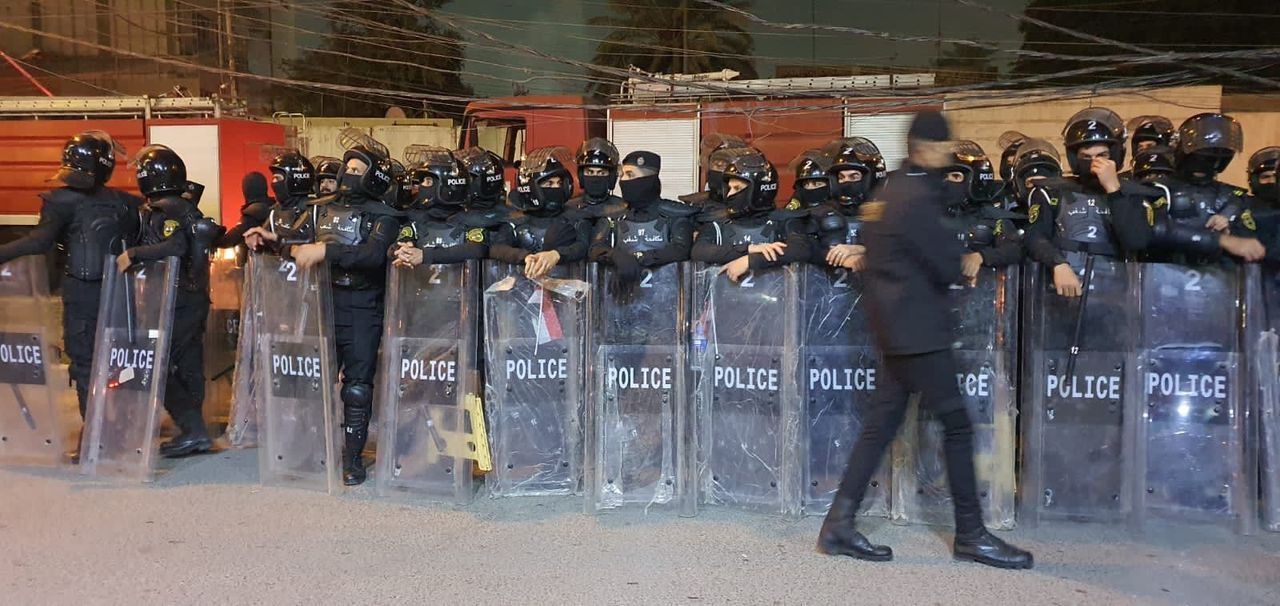 Bağdat'ta Kürdistan Demokrat Parti binası ateşe verildi 8