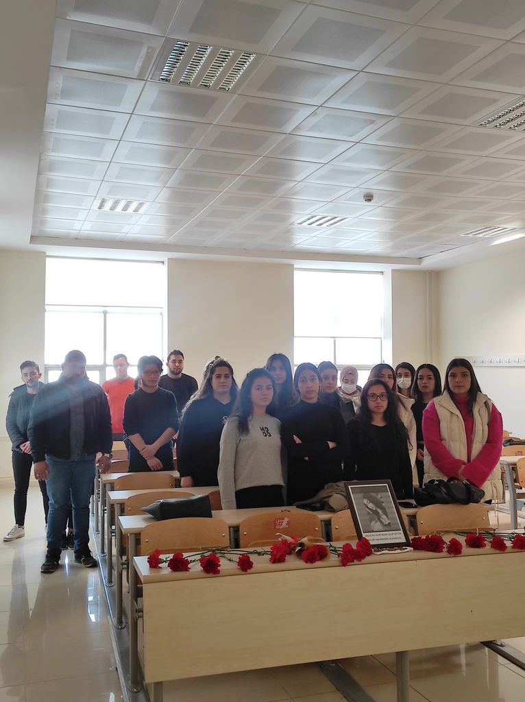 Cesedi kelepçelenmiş halde nehirde bulunmuştu! Sınıf arkadaşları Şeyma'yı unutmadı 3
