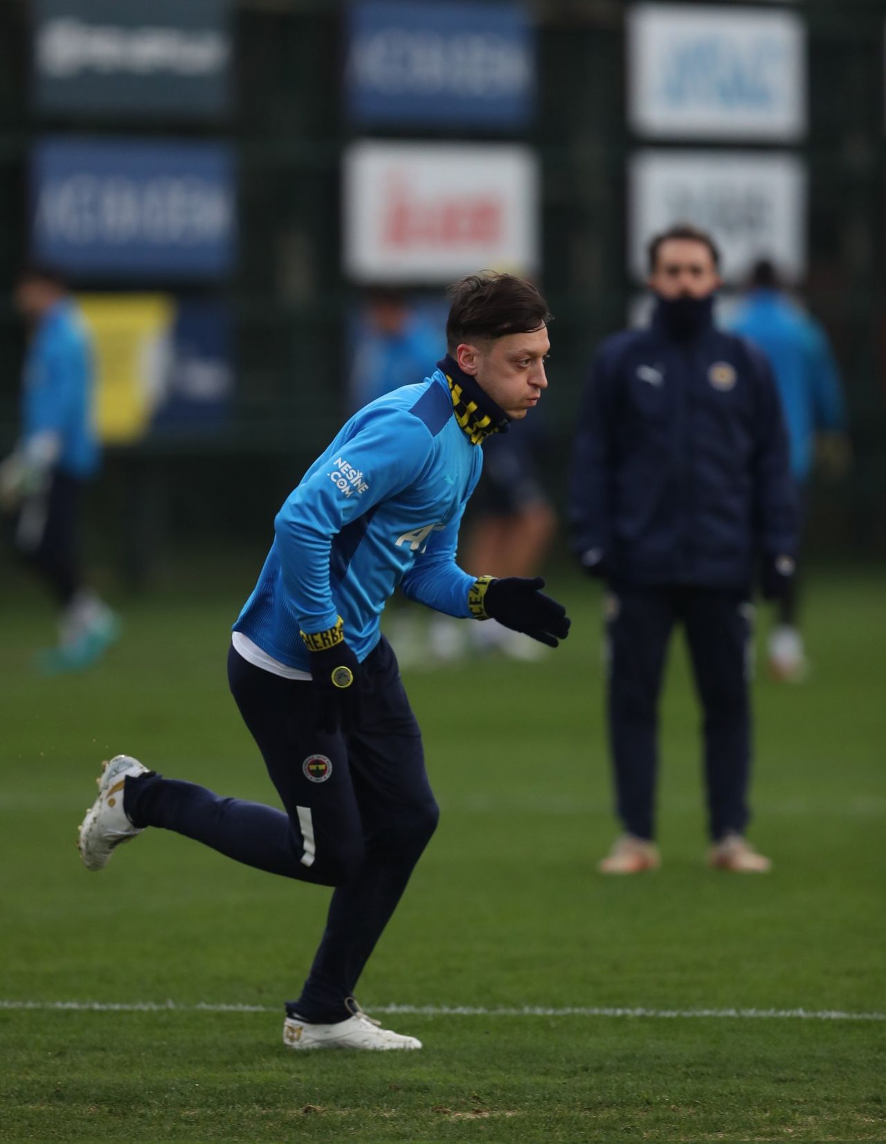 Mesut Özil'in menajeri konuştu... "Bu bir tedbir kararıdır, yani izinli sayılıyor Mesut" 7