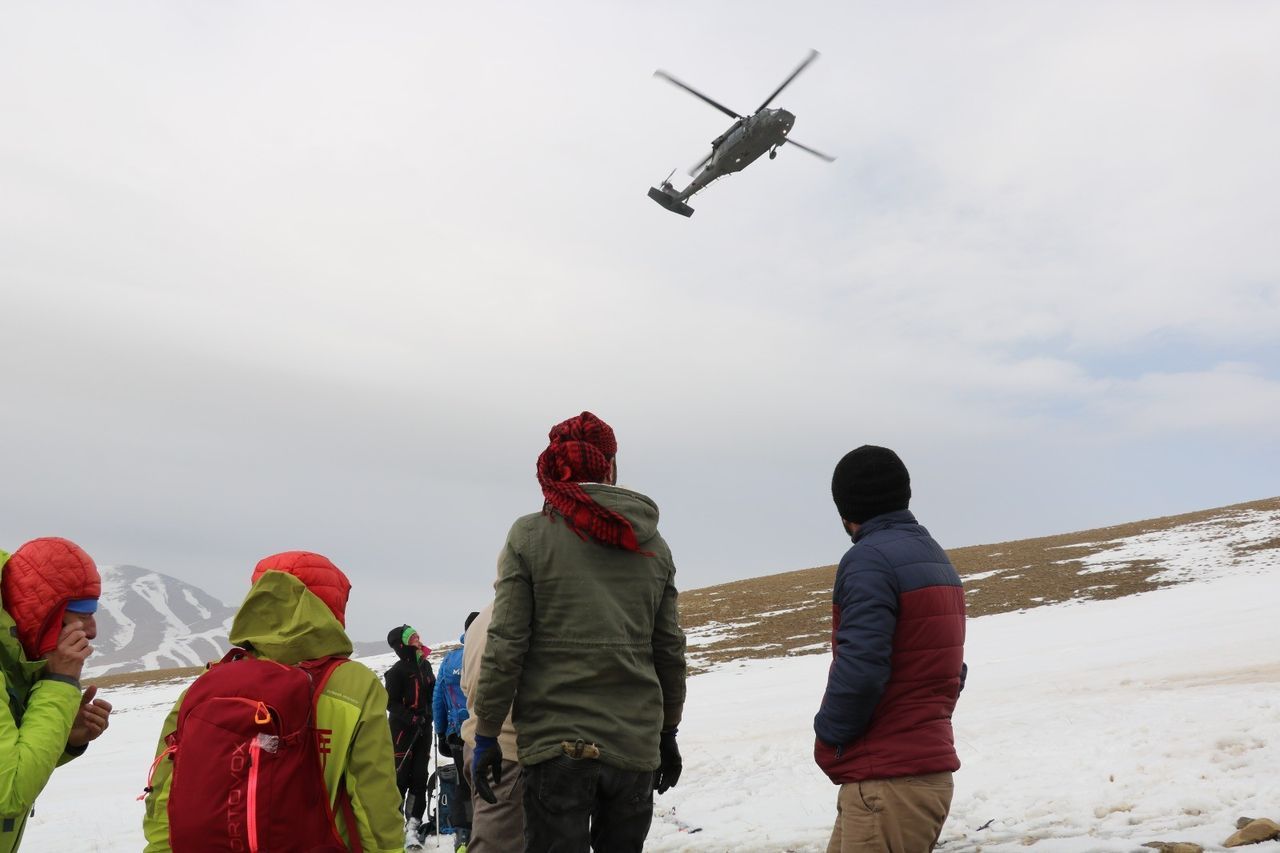 İtalyan turist kayarken çığ altında kaldı 21