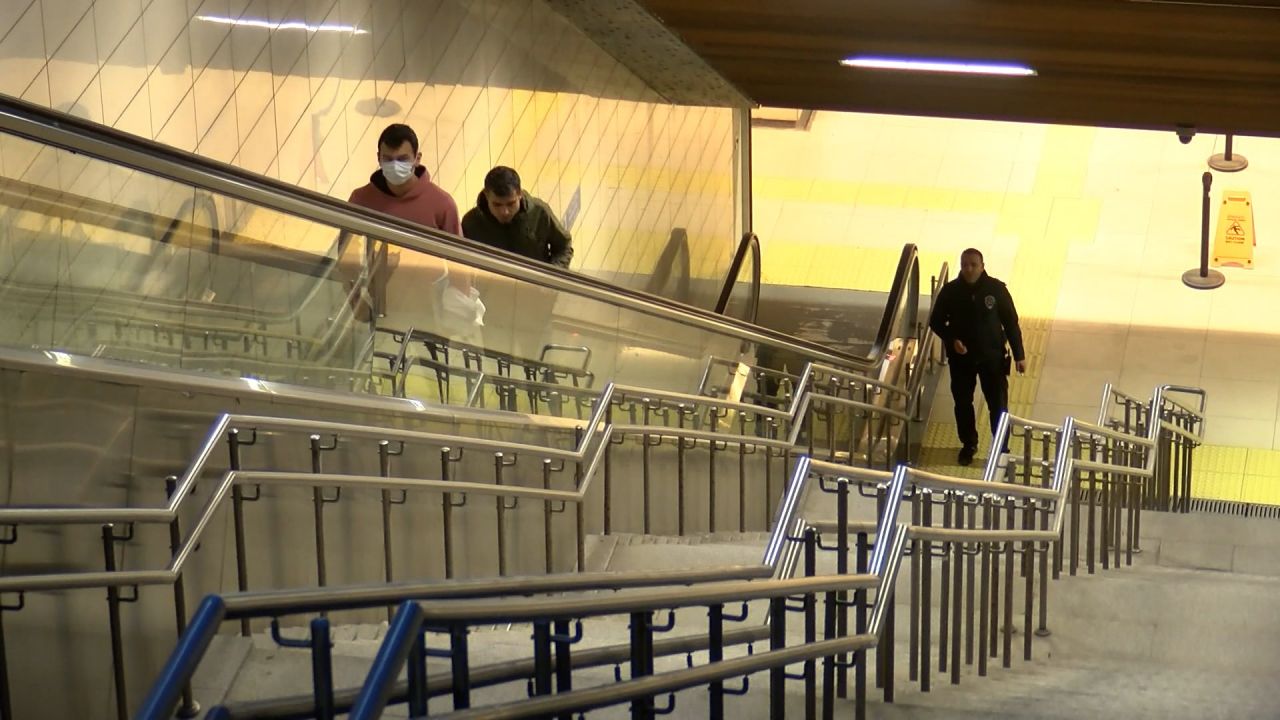 İstanbullular dikkat: Kadıköy-Tavşantepe Metro hattında arıza! Seferler yapılamadı... 4