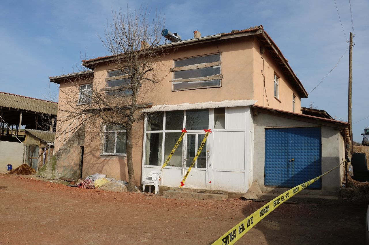 Edirne'de katledilen ailenin torunu ilk kez konuştu: Hiç uğruna katledildiler. Duvarlarda, camlarda kan vardı... 4