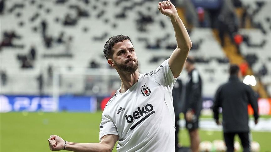 Süper Lig yıldızlarının değerleri güncellendi! En değerli futbolcu ortaya çıktı... 8