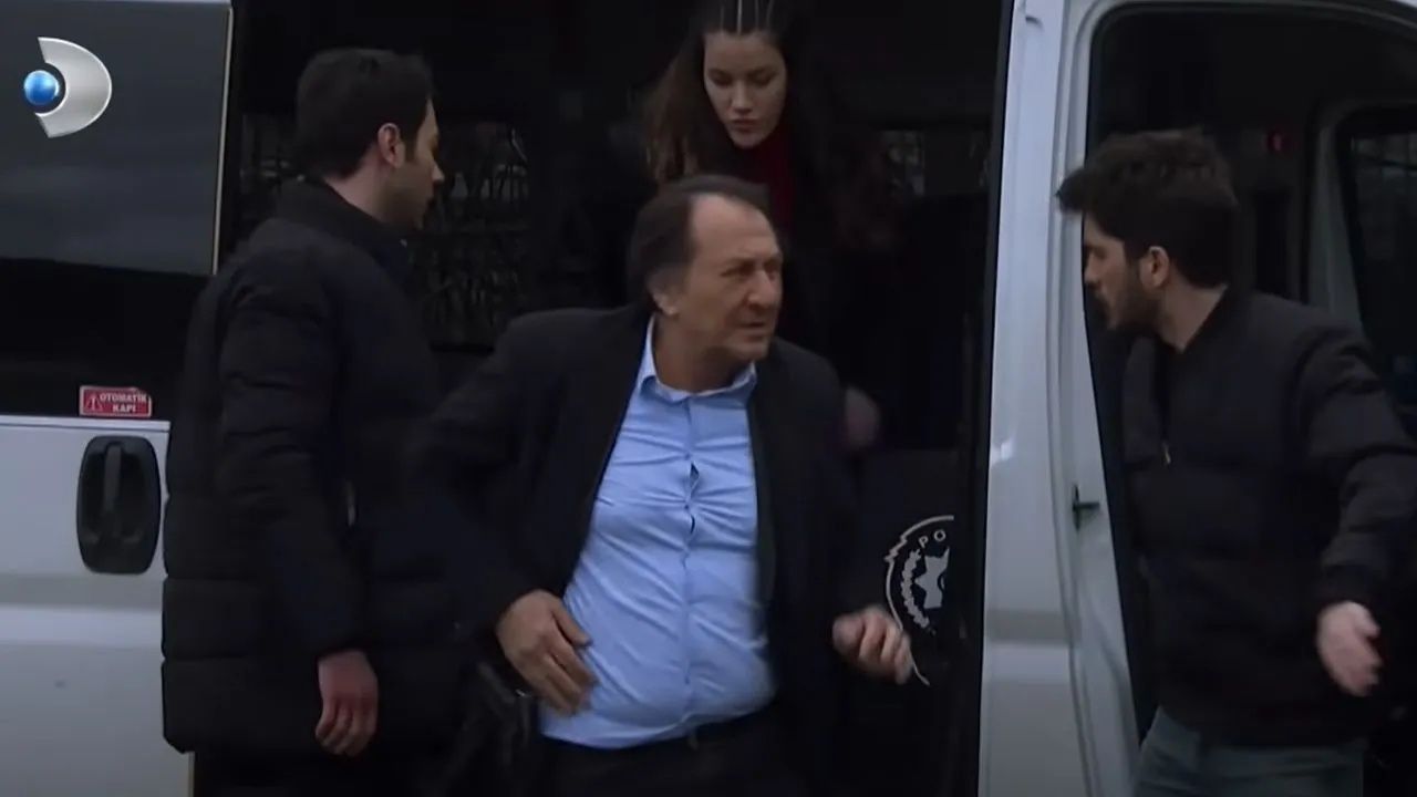Arka Sokaklar Dizisinde Uzun Zamandır Merak Edilen Gerçek Ortaya Çıktı! 2