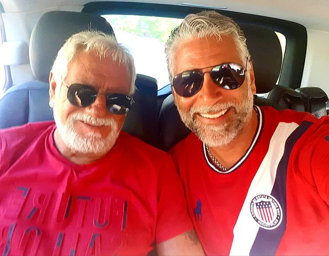 Oğlu Theo şarkıcı Fedon'un kopyası! Baba oğulun fotoğrafları sosyal medyayı salladı 19