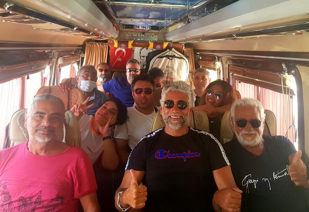 Oğlu Theo şarkıcı Fedon'un kopyası! Baba oğulun fotoğrafları sosyal medyayı salladı 28