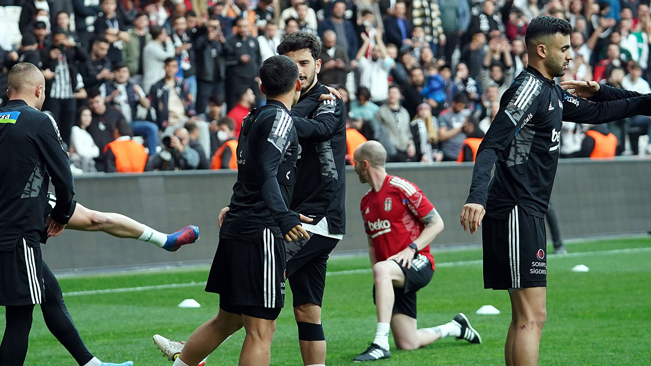 Beşiktaş taraftarı Valerien Ismael ile tanıştı! 4