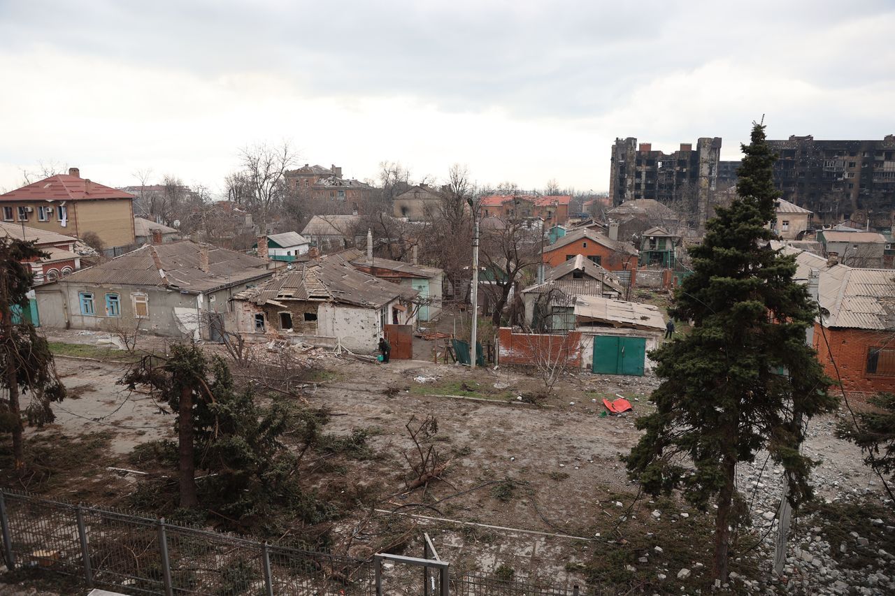 Mariupol'de bir ayda 210'u çocuk 5 bin kişi öldü 11