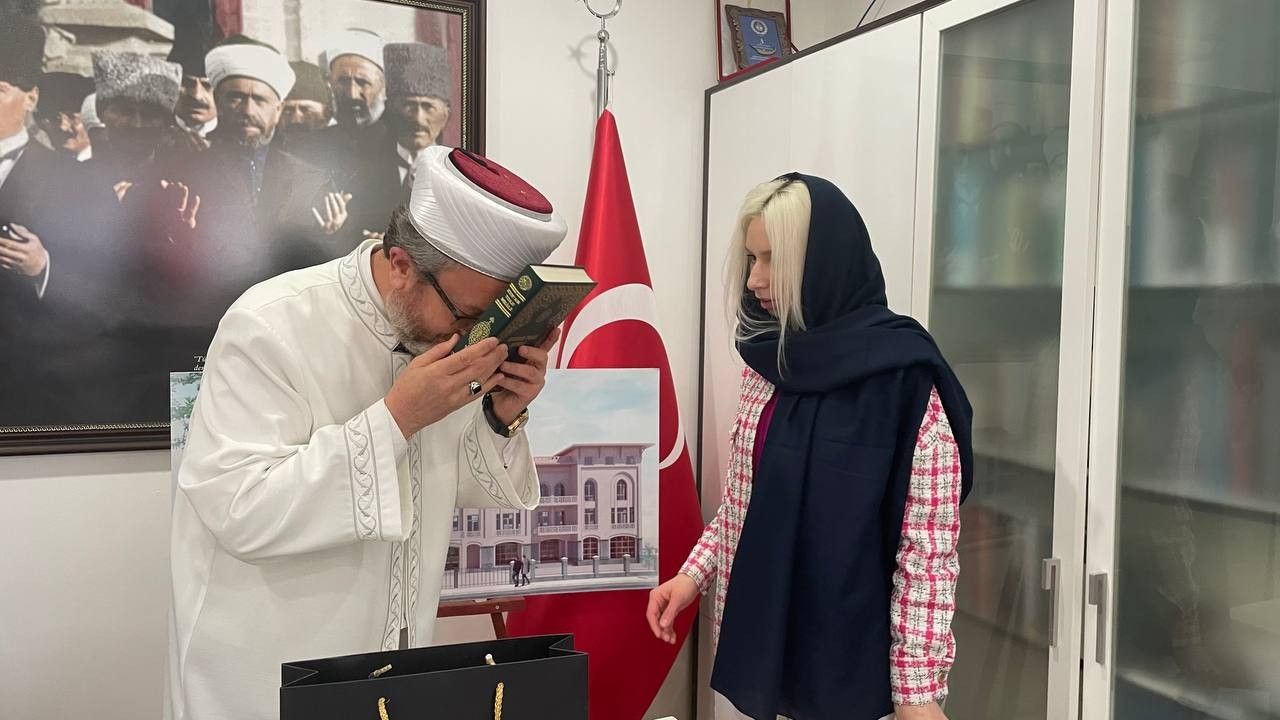 Ezan sesinden etkilenen Ukraynalı Daria Müslüman oldu: İçimde bir şeylerin titrediğini hissettim! 6
