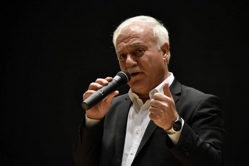 Nihat Hatipoğlu'nun Canlı Yayında Sabrı Taştı! İzleyicisini Azarladı! 7