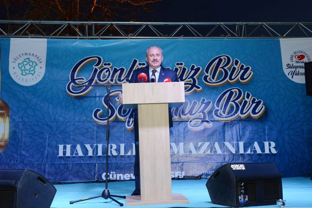 Tekirdağ'da 5 bin kişi aynı iftar sofrasında buluştu 18