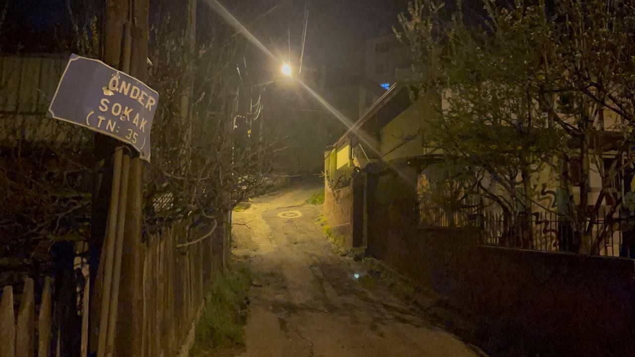 Yağışlar nedeniyle istinat duvarı çöktü: 1 ev tahliye edildi 5