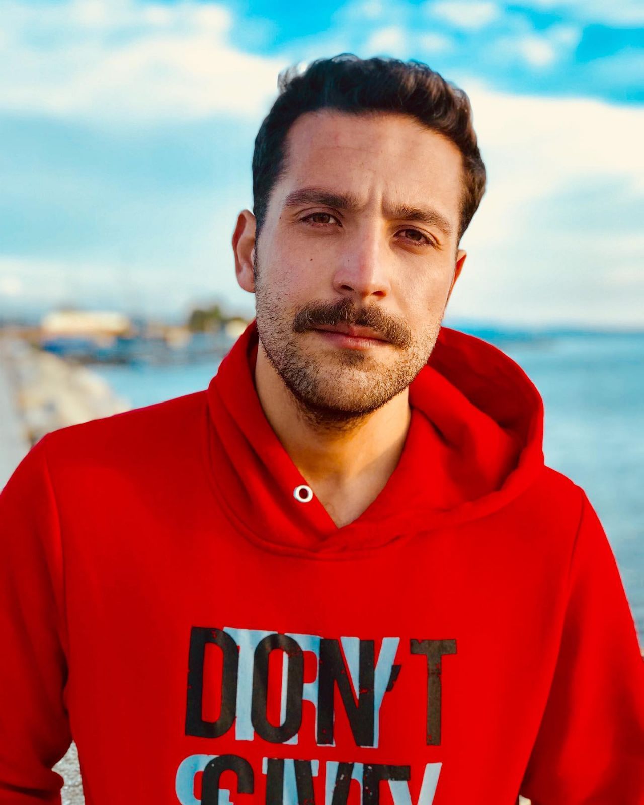 Gönül Dağı'nın Ramazan'ı eski haliyle şaşkına çevirdi! İşte Cihat Süvarioğlu'nun kilolu hali ve şimdiki görüntüsü 13
