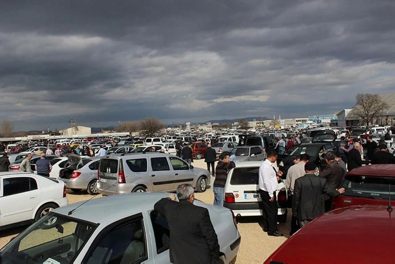 İkinci El Araçta Hareketlilik Artıyor! Fiyatların Düşmesi Ona Bağlı! İkinci El Oto'da Son Durum 1