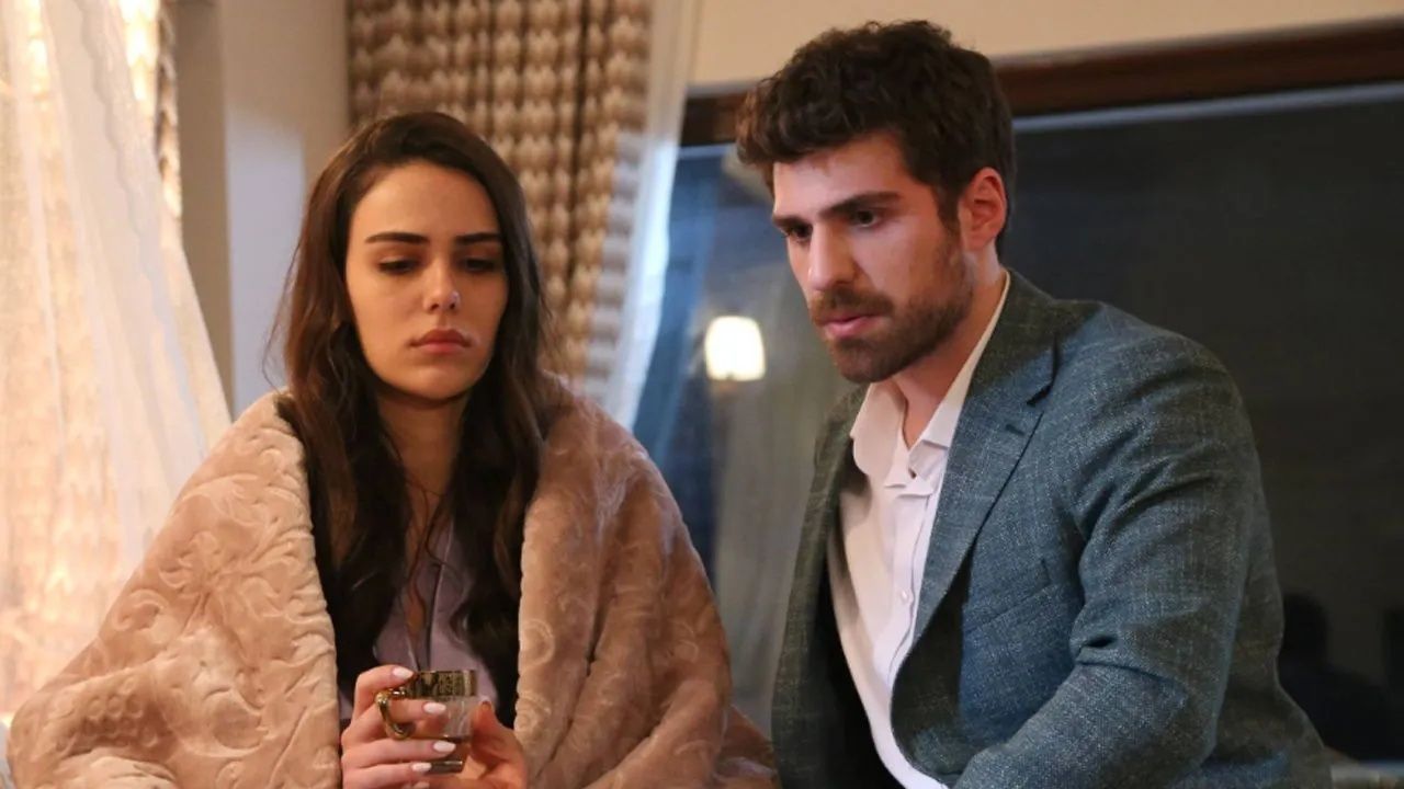 Üç Kız Kardeş Dizisinden Çok Kötü Haber Var! Yeni Bölüm Öncesi Kafalar Karıştı! 12