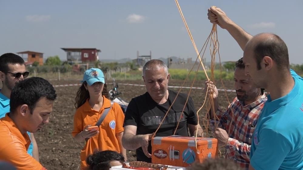 Adanalı kebapçı helyum balonuyla stratosfere kebap yolladı, denize düşünce "Acılı sevmiyorlarmış" dedi... 7