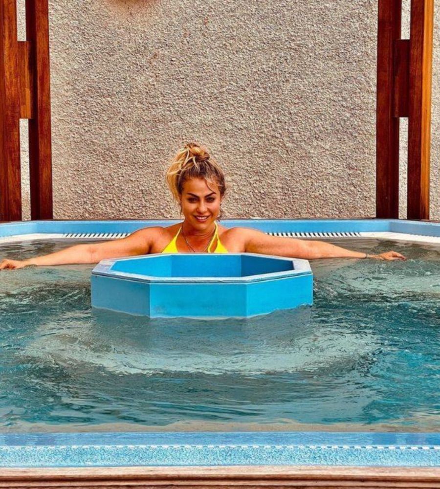 Yeliz Yeşilmen Hamam Sefasından Üstsüz Fotoğraflarını Paylaştı! 2
