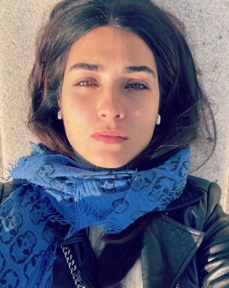 Tuba Büyüküstün Eski Aşkı Umut Evirgen'e Yazdıklarını Paylaştı! 3