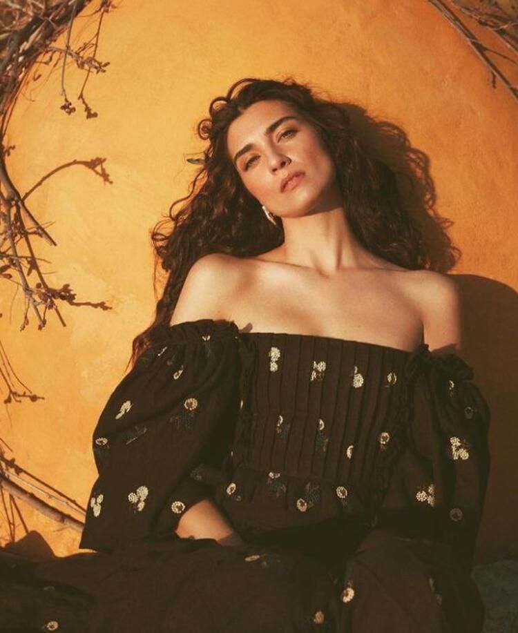 Tuba Büyüküstün Eski Aşkı Umut Evirgen'e Yazdıklarını Paylaştı! 8