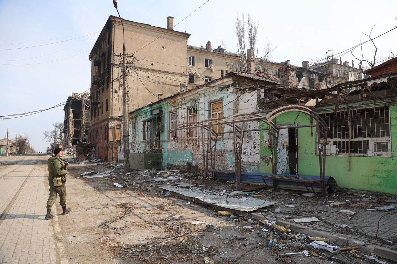 Rusya ölüm yağdırıyor! Ukrayna'nın Mariupol şehrindeki sivil can kaybı 22 bine ulaştı 14