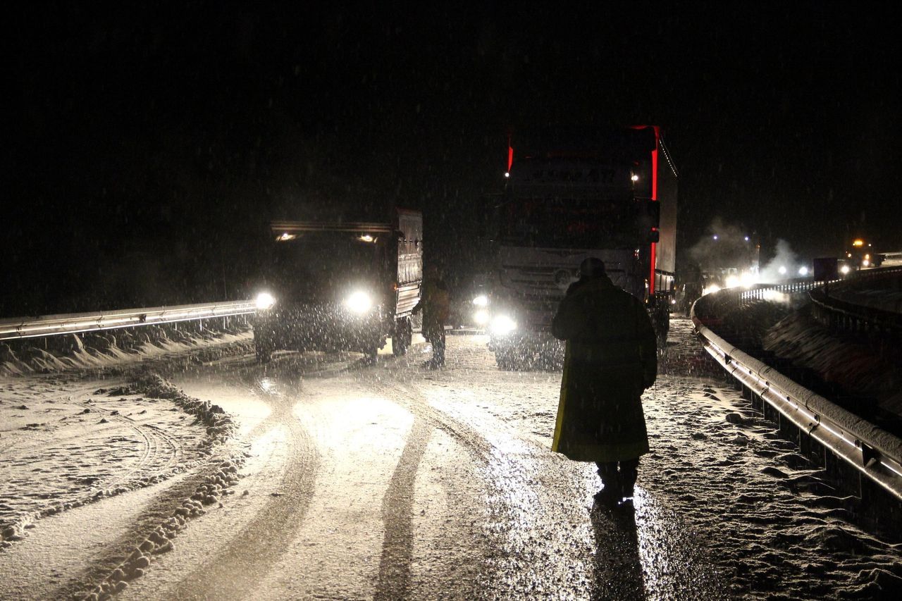 Nisan ayında birçok il kar yağışına teslim oldu 4