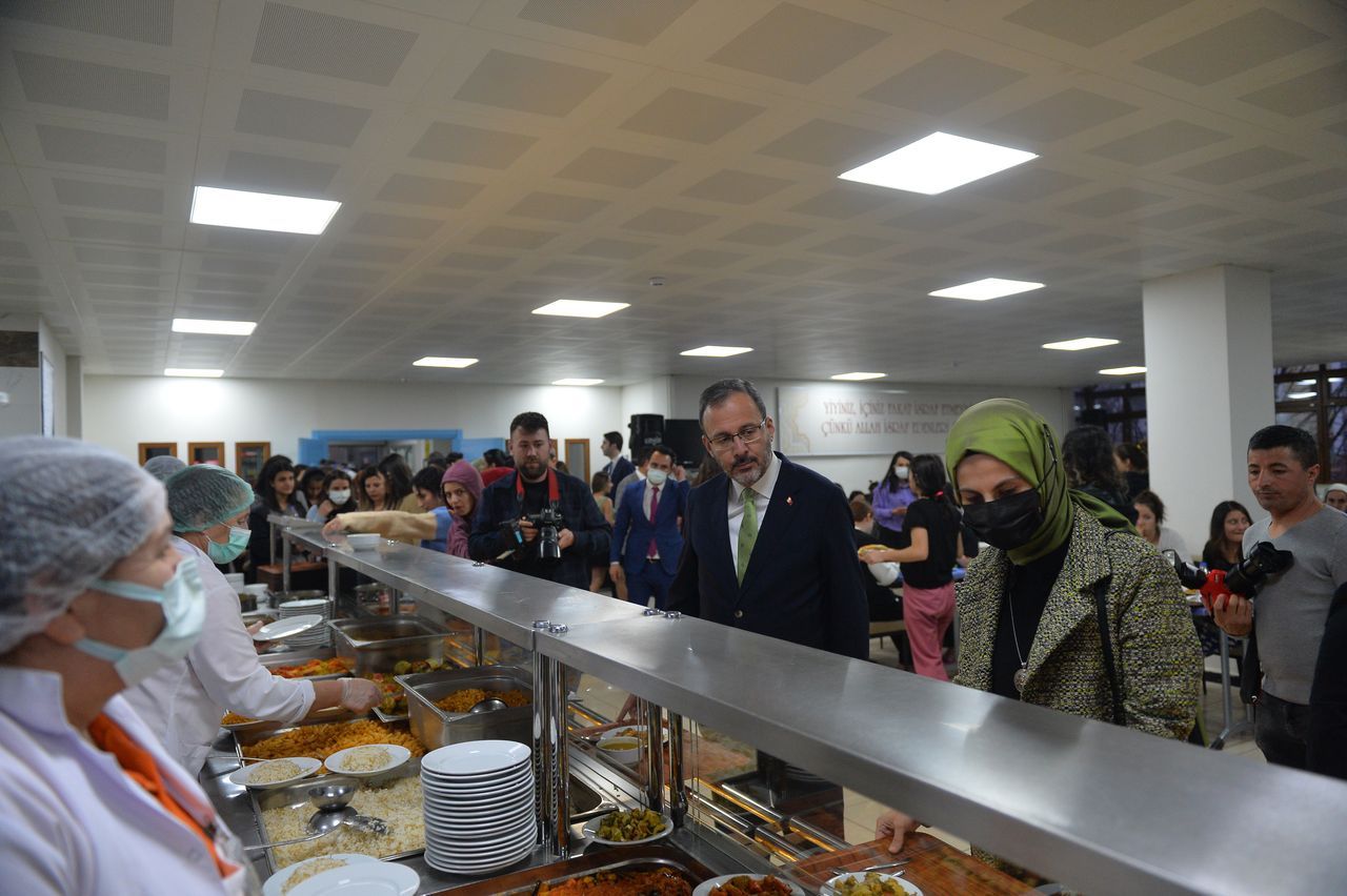 Gençlik ve Spor Bakanı Kasapoğlu, Tunceli ve Elazığ'da gençlerle buluştu 3