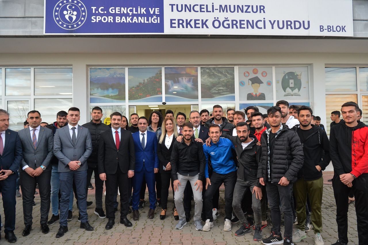 Gençlik ve Spor Bakanı Kasapoğlu, Tunceli ve Elazığ'da gençlerle buluştu 6