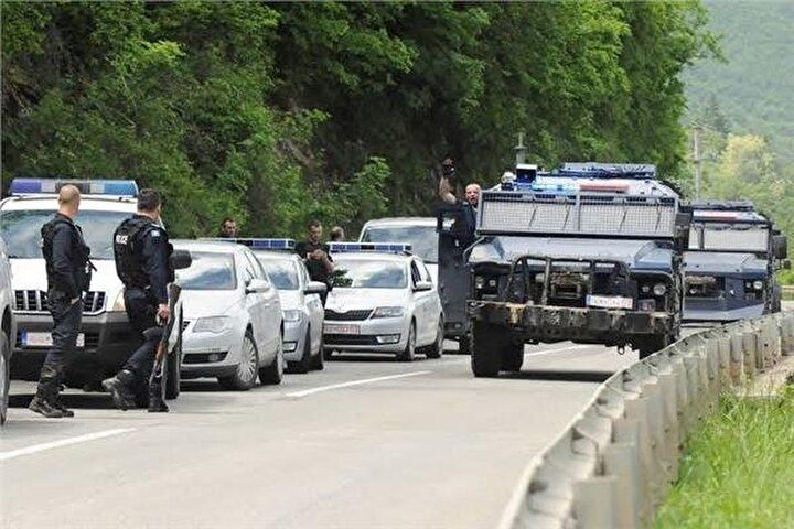 Kosova polisine Sırbistan sınırında dört ciddi saldırı: Vatandaşların korkutulması amacıyla yapıldı! 15