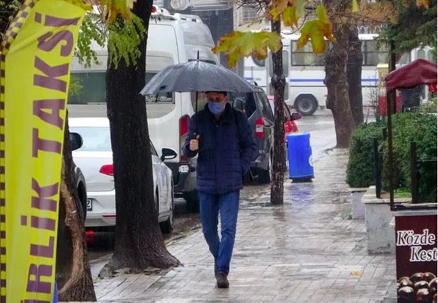 Meteoroloji, saat vererek yağış uyarısı yaptı: 17 Nisan 2022 hava durumu 8