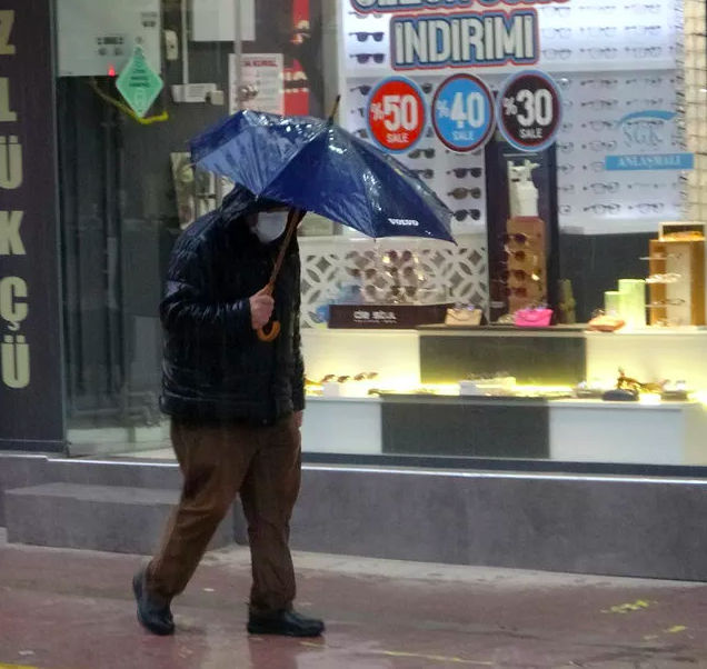 Meteoroloji, saat vererek yağış uyarısı yaptı: 17 Nisan 2022 hava durumu 7