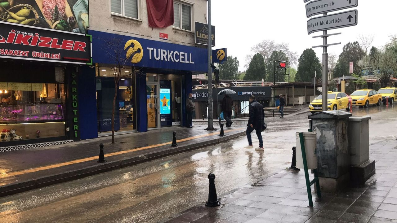 Meteoroloji sarı kodla uyarmıştı! Beklenen yağış başladı 1