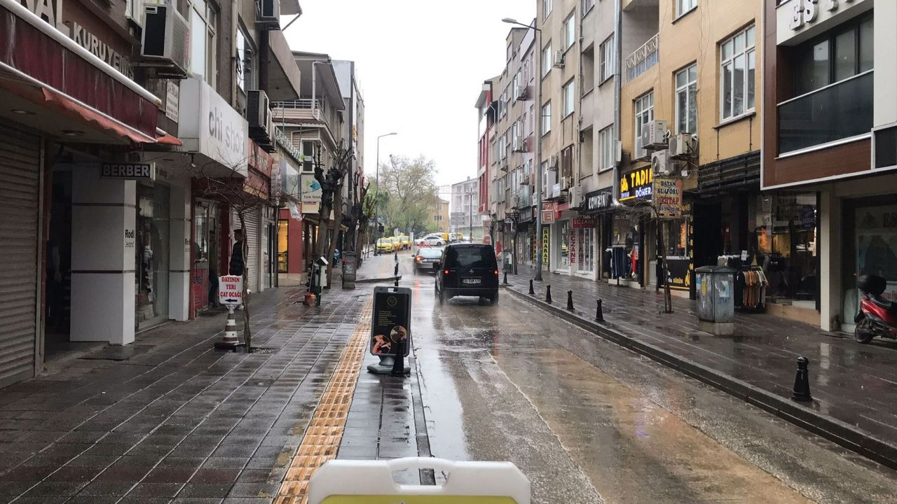 Meteoroloji sarı kodla uyarmıştı! Beklenen yağış başladı 3
