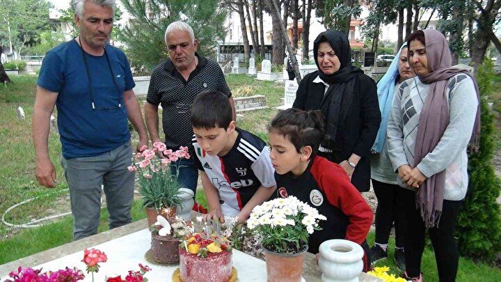 Sokak köpekleri yüzünden ölüme koşmuştu: Mahra'nın mezarı başında en acı doğum günü... 5
