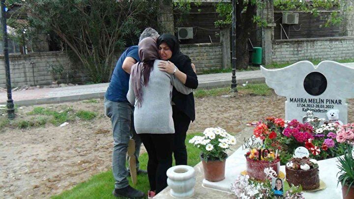 Sokak köpekleri yüzünden ölüme koşmuştu: Mahra'nın mezarı başında en acı doğum günü... 7