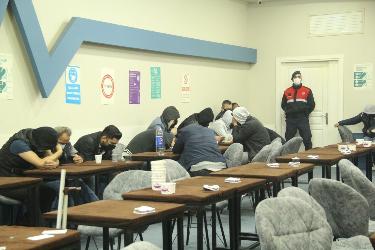 Sözde sendikaya kumar baskınında asit detayı! 8