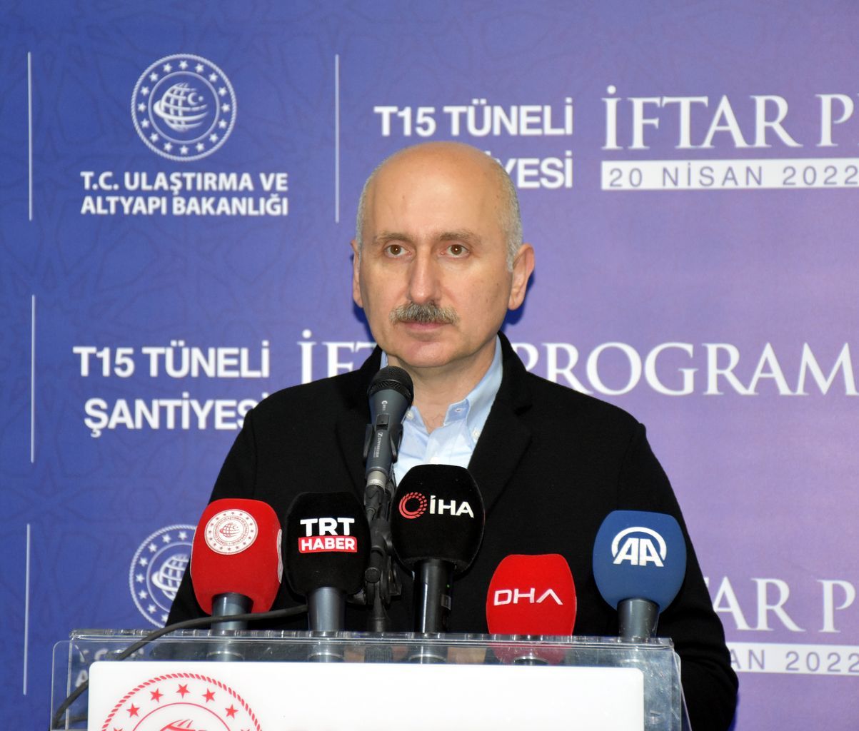 Bakan Karaismailoğlu: Demiryolu ağımızı 2053'de 28 bin 590 kilometreye hedefledik 9