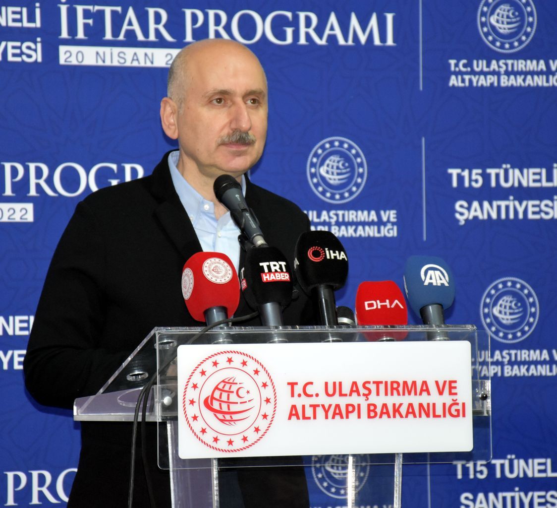 Bakan Karaismailoğlu: Demiryolu ağımızı 2053'de 28 bin 590 kilometreye hedefledik 11