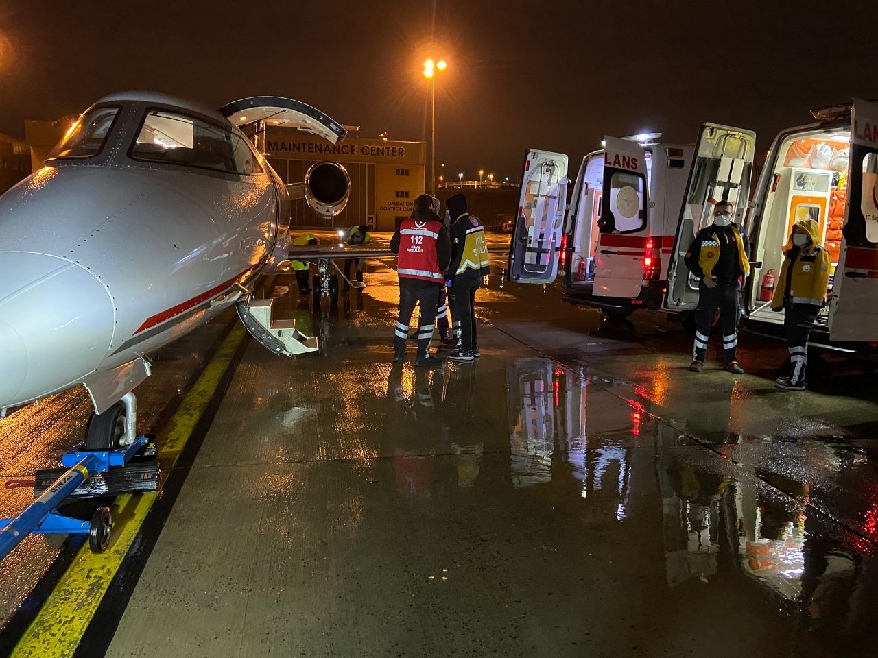 Bakanlık harekete geçti: Fas ve Mısır'daki iki Türk hasta tedavileri için ambulans uçakla Türkiye'ye getirildi! 5