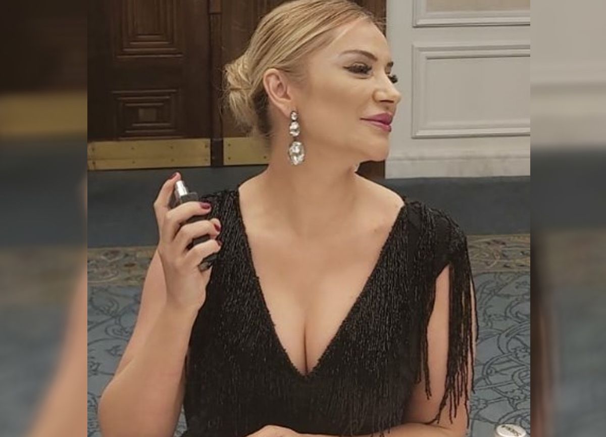 Songül Karlı Otobüste Arkadan Taciz Edildiğini İtiraf Etti! Songül Karlı Bikini Kararını Verdi 4