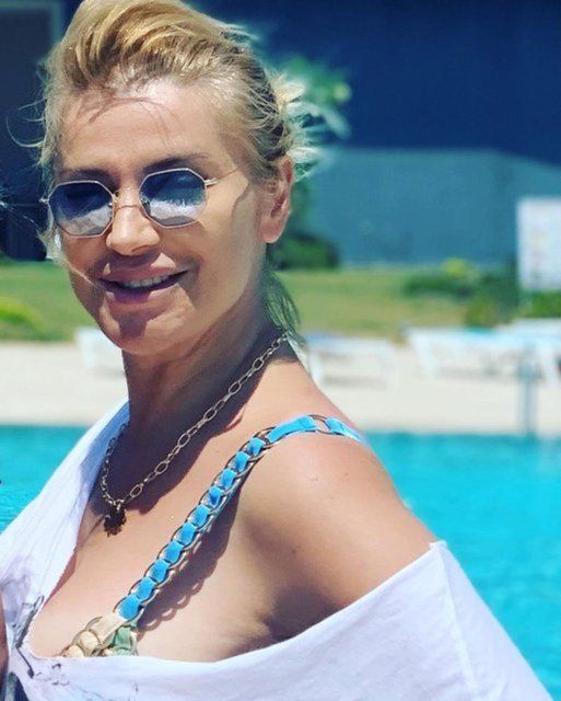 Songül Karlı Otobüste Arkadan Taciz Edildiğini İtiraf Etti! Songül Karlı Bikini Kararını Verdi 7