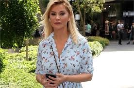 Songül Karlı Otobüste Arkadan Taciz Edildiğini İtiraf Etti! Songül Karlı Bikini Kararını Verdi 10