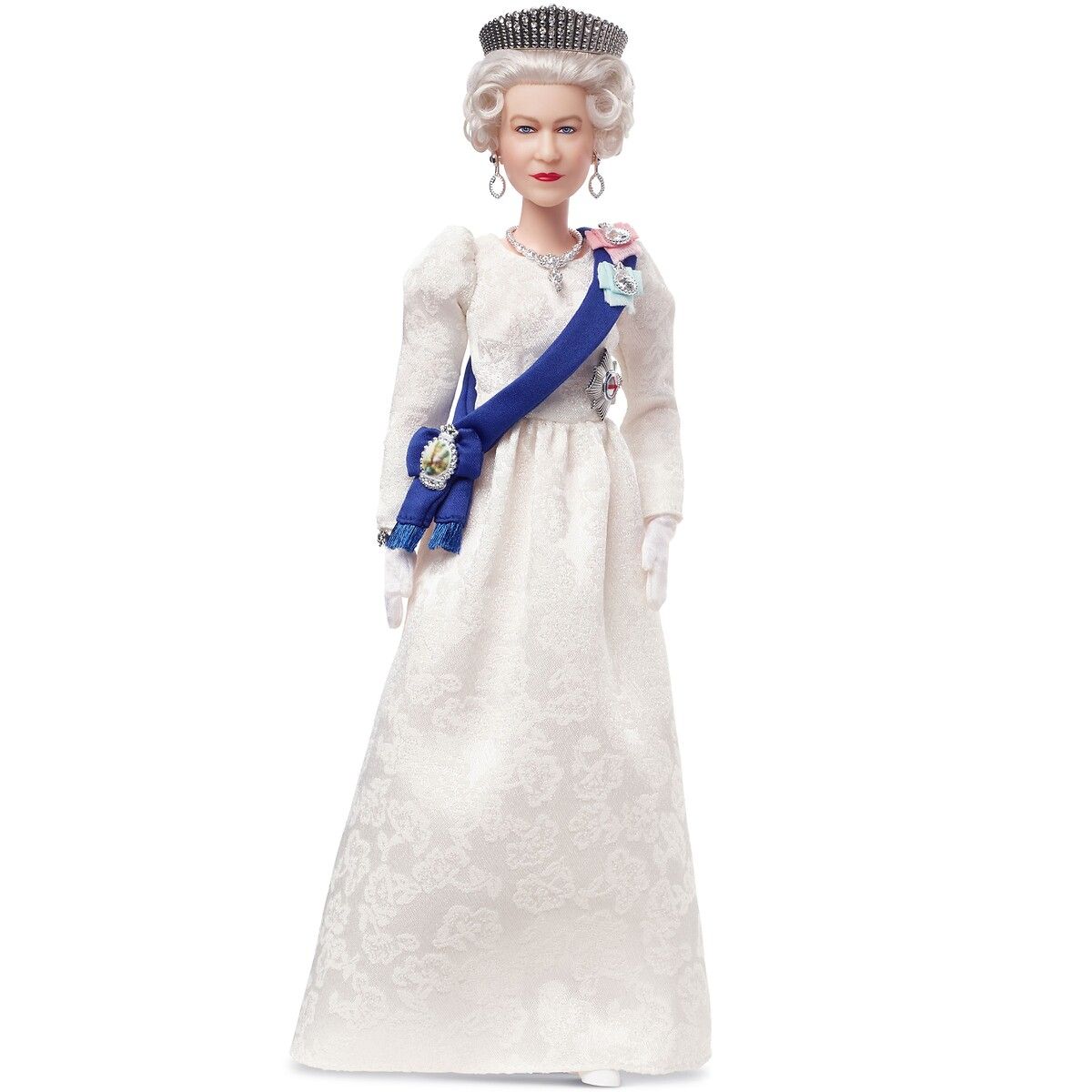 70 yıldır tahtta olan Kraliçe II. Elizabeth'in Barbie bebeği üretildi 10