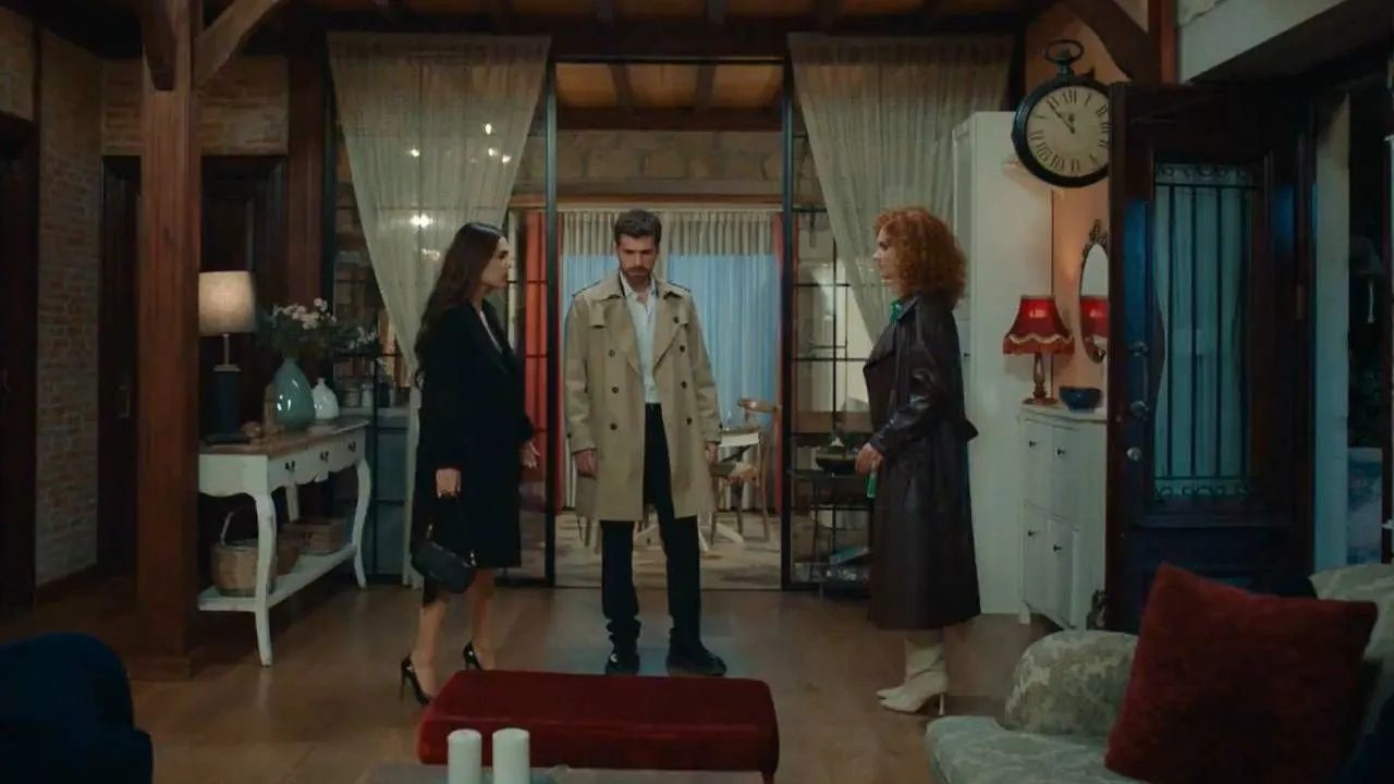 Üç Kız Kardeş Dizisinde Türkan'dan Beklenmeyen Hareket! Somer Bile Şaşırdı! 7