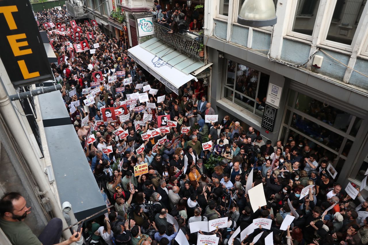 Taksim'de Gezi Davası protestosu! Çok sayıda gözaltı var 2
