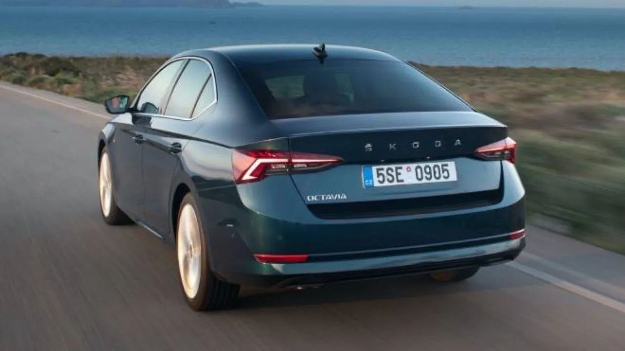 Dev Marka Skoda Octavia İçin Bu Fiyatı Göze Aldı! 2022 Skoda Fiyat Listesi Bir Daha Gelmez 1