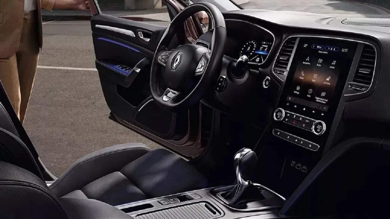 Renault Megane 2022 Fiyatlarında Daha Önce Bunu Yapmadı! Dev Markanın Fiyat Listesinde Çılgınlık! 13