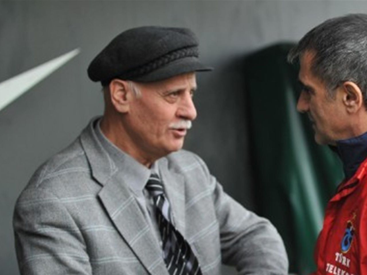 Trabzonspor 7 Şampiyonluğunda Yerli Teknik Direktör İmzası Var! 5