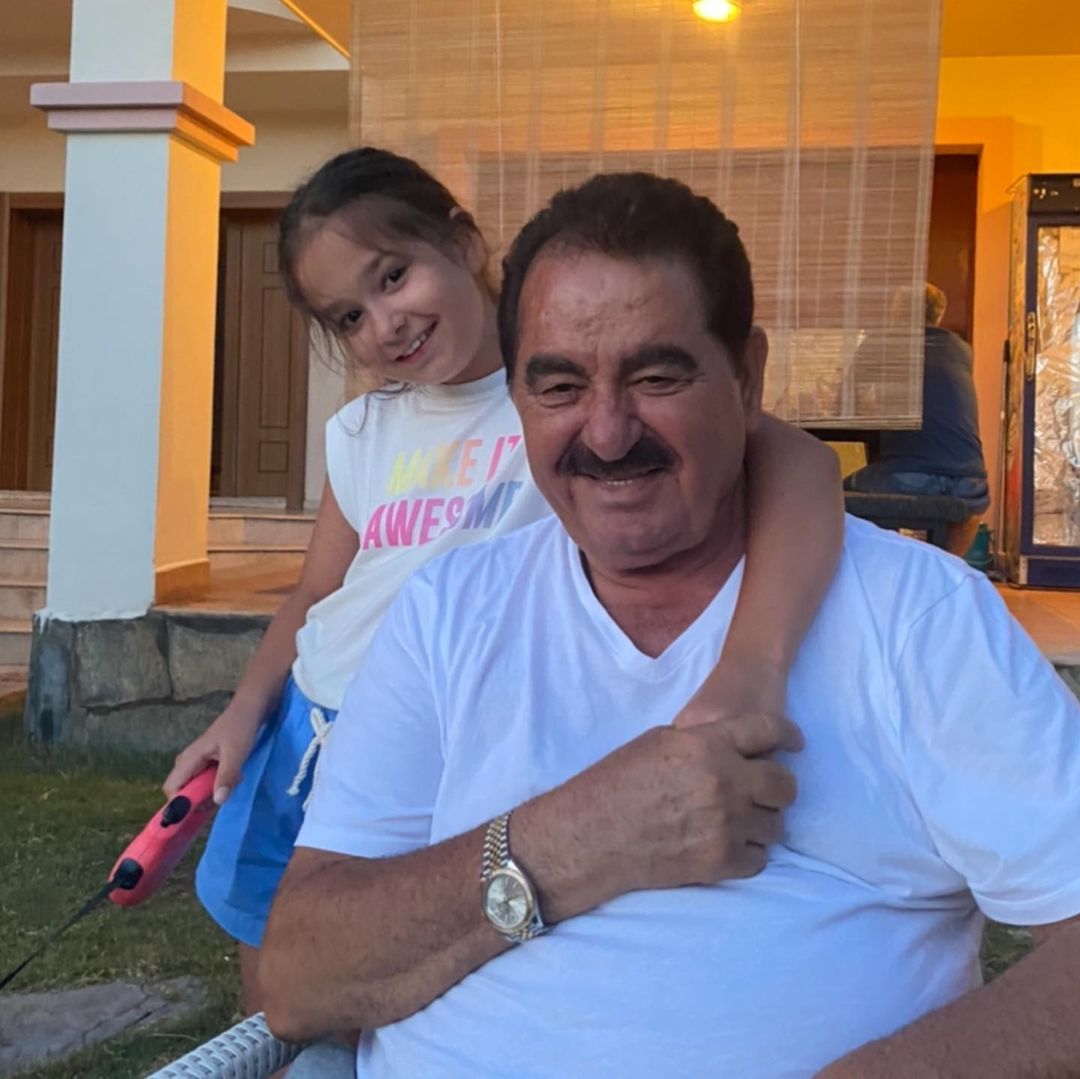 İbrahim Tatlıses ile Ayşegül Yıldız'ın kızları Elif Ada Tatlıses son haliyle görenleri hayrete düşürdü 22
